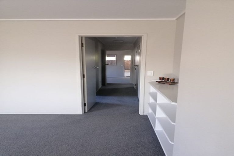 Photo of property in 2/7 Kathleen Place, Rainbow Point, Taupo, 3330