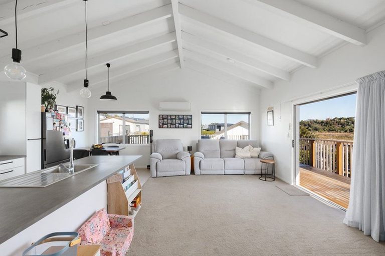 Photo of property in 9 Westwood Street, Bellevue, Tauranga, 3110
