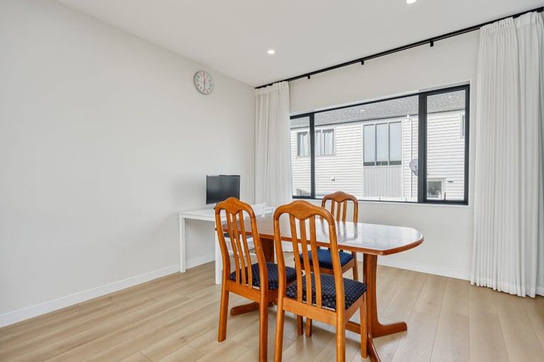 Photo of property in 6 Moki Place, Long Bay, Auckland, 0630