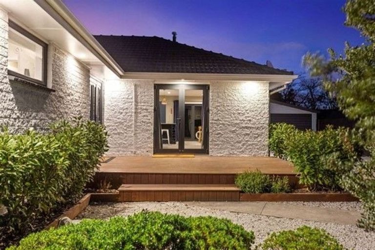 Photo of property in 34 Wilton Crescent, Bishopdale, Christchurch, 8053