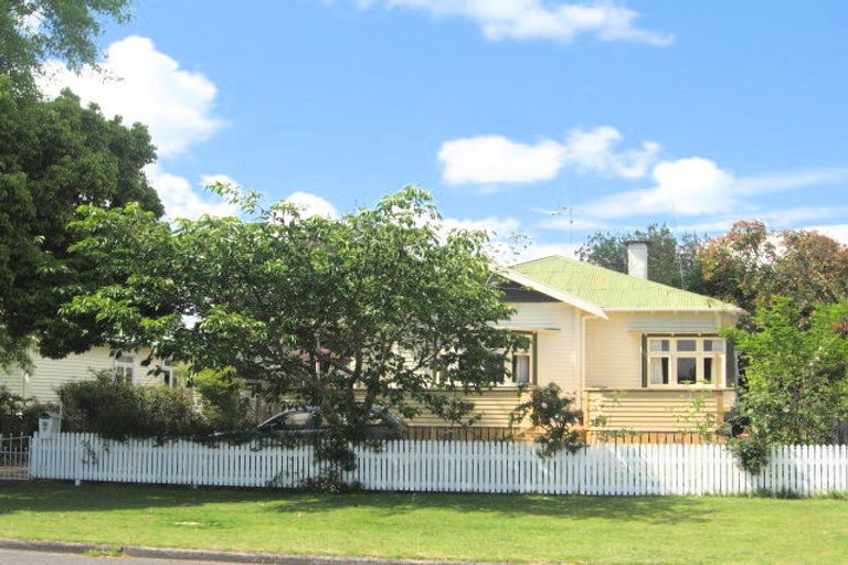 Photo of property in 27 Princes Street, Cambridge, 3434