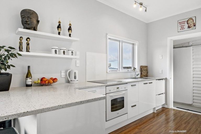 Photo of property in 22 Mandalay Terrace, Khandallah, Wellington, 6035