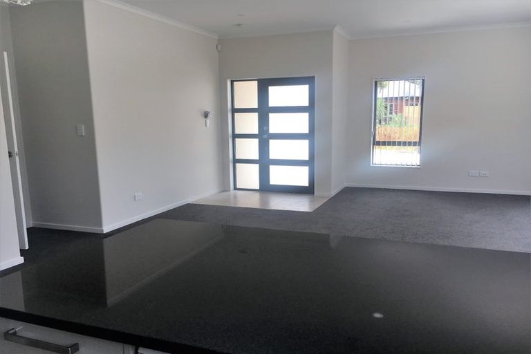 Photo of property in 43 Tupelo Street, Pukete, Hamilton, 3200