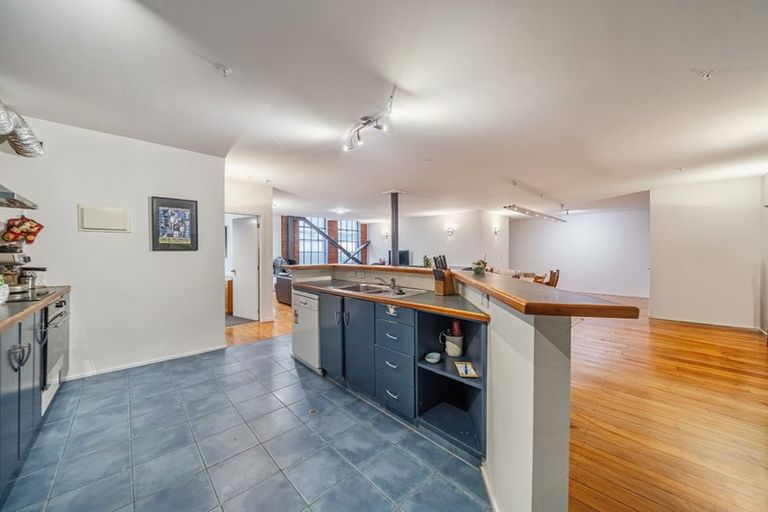 Photo of property in Bond Store Apartments, 8h Egmont Street, Te Aro, Wellington, 6011