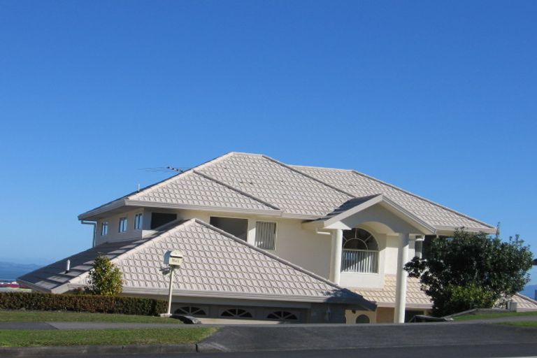 Photo of property in 83 Goodwood Drive, Goodwood Heights, Auckland, 2105