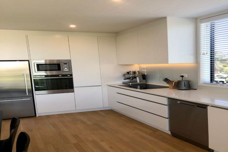 Photo of property in 105/8a Lake Pupuke Drive, Takapuna, Auckland, 0622