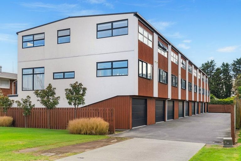 Photo of property in 2/63 Tawa Street, Mount Maunganui, 3116