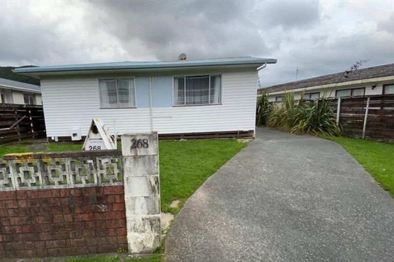 Photo of property in 268 Wellington Road, Wainuiomata, Lower Hutt, 5014