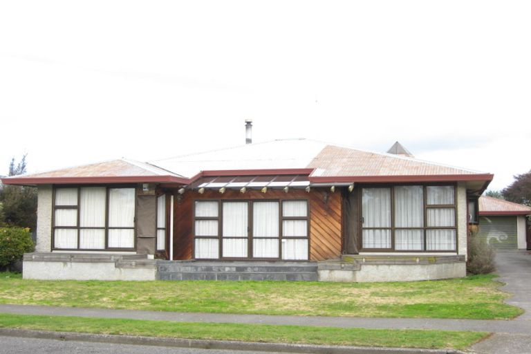 Photo of property in 10 Exeter Crescent, Pirimai, Napier, 4112