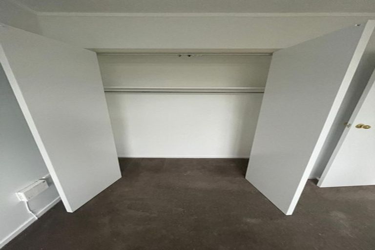 Photo of property in 2/109 Pigeon Mountain Road, Half Moon Bay, Auckland, 2012