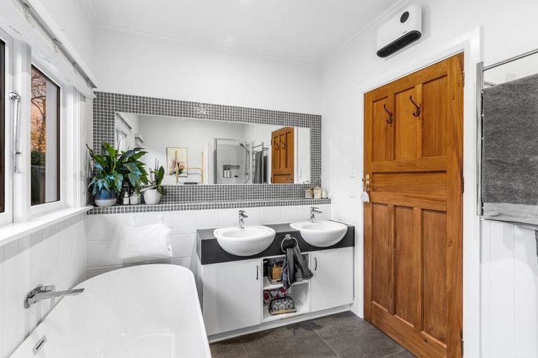 Photo of property in 8 Rayburn Avenue, Papanui, Christchurch, 8053