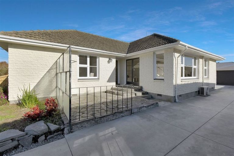 Photo of property in 33 Hounslow Street, Ilam, Christchurch, 8041