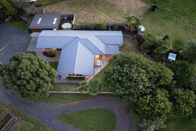 Photo of property in 499 Clark And Denize Road, Pukekawa, Tuakau, 2696