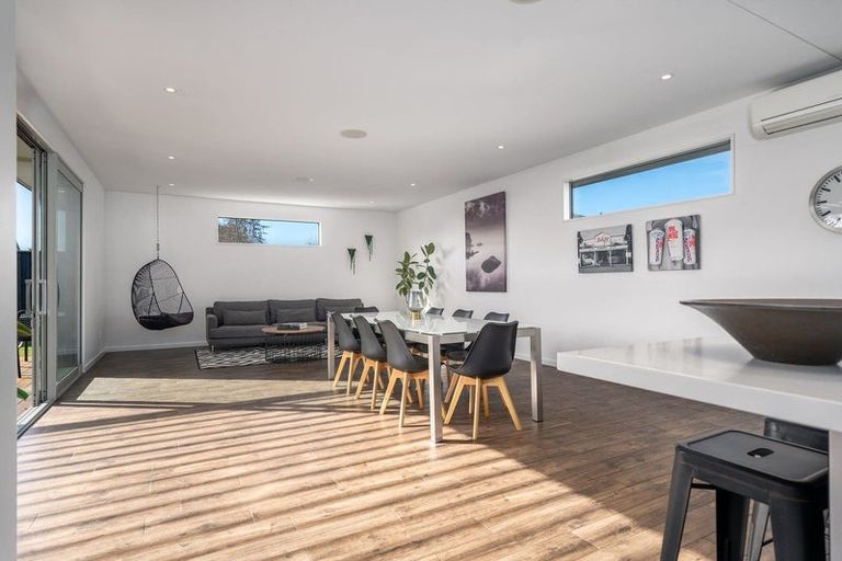 Photo of property in 8 Rostrevor Place, Mairehau, Christchurch, 8052