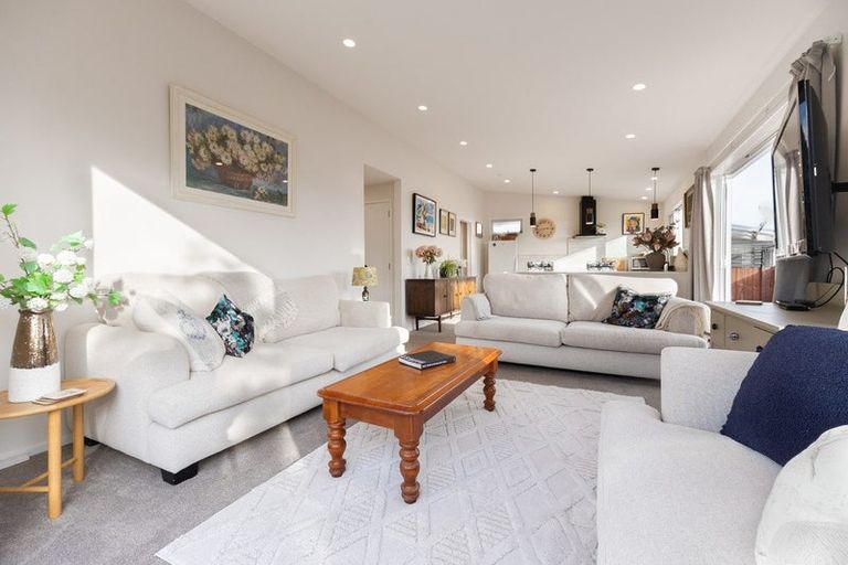 Photo of property in 67 Renown Road, Raumati South, Paraparaumu, 5032