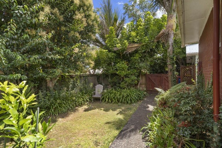 Photo of property in 52 Wiseley Road, Hobsonville, Auckland, 0618