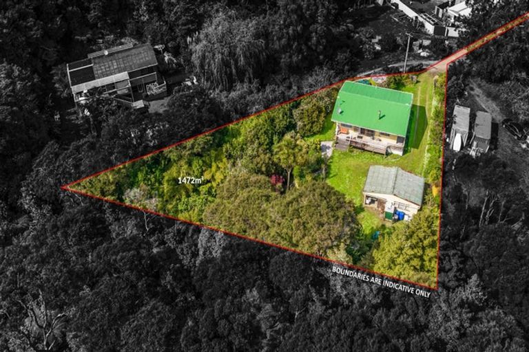 Photo of property in 133 Bays Road, Orere Point, Papakura, 2585