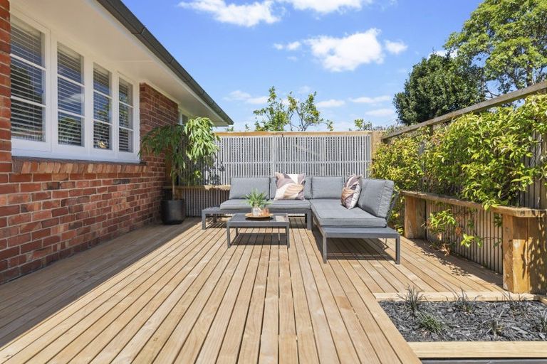 Photo of property in 99 Wallace Road, Mangere Bridge, Auckland, 2022