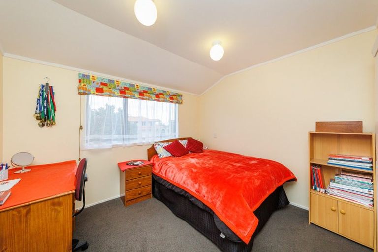 Photo of property in 115 Pacific Drive, Fitzherbert, Palmerston North, 4410