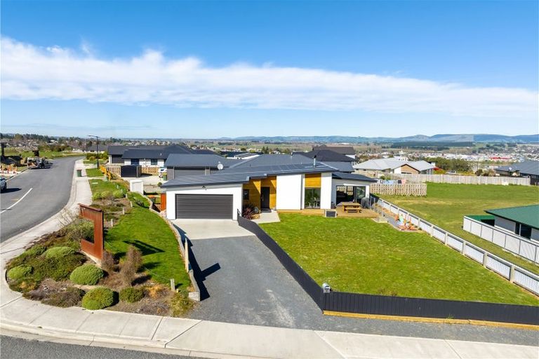 Photo of property in 2 Monterey Drive, Balclutha, 9230