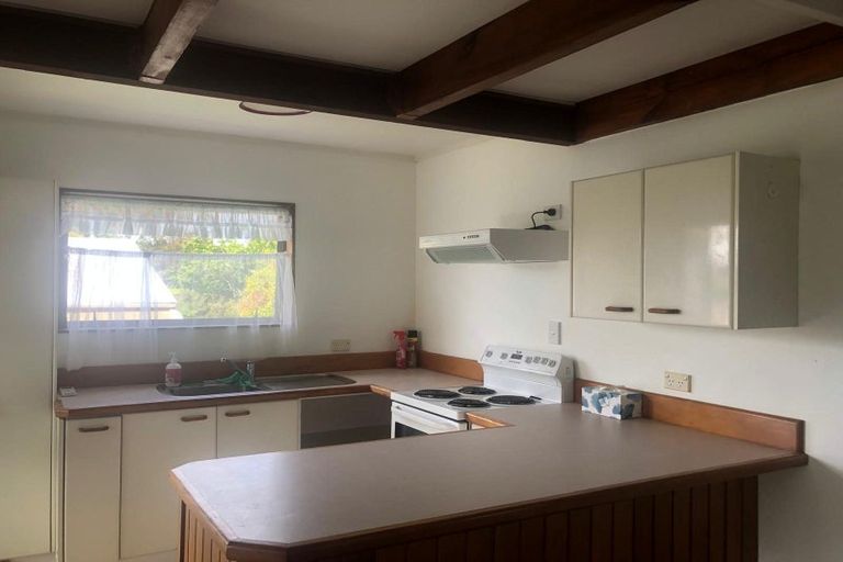 Photo of property in 31 Eskdale Road, Birkdale, Auckland, 0626