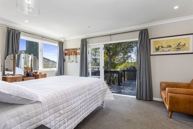 Photo of property in 1/176 Birkdale Road, Birkdale, Auckland, 0626