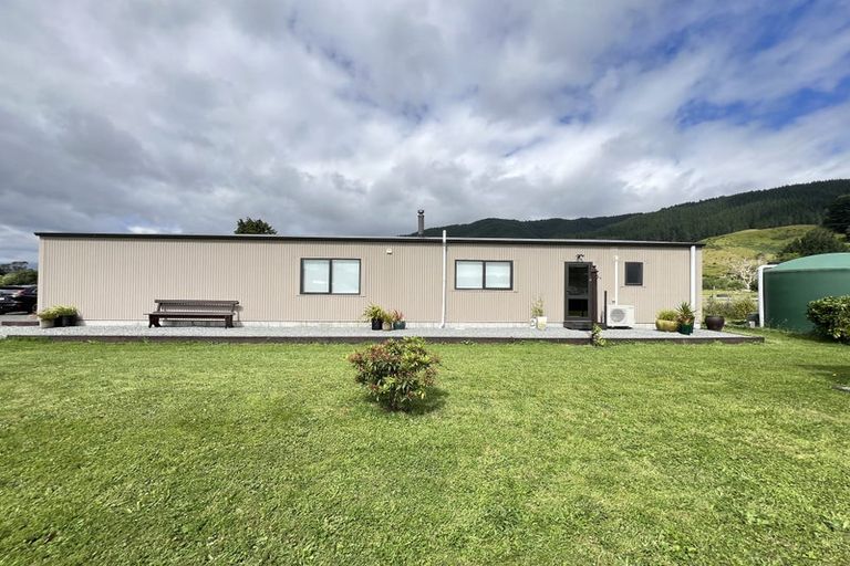 Photo of property in 67 Whitemans Valley Road, Whitemans Valley, Upper Hutt, 5371
