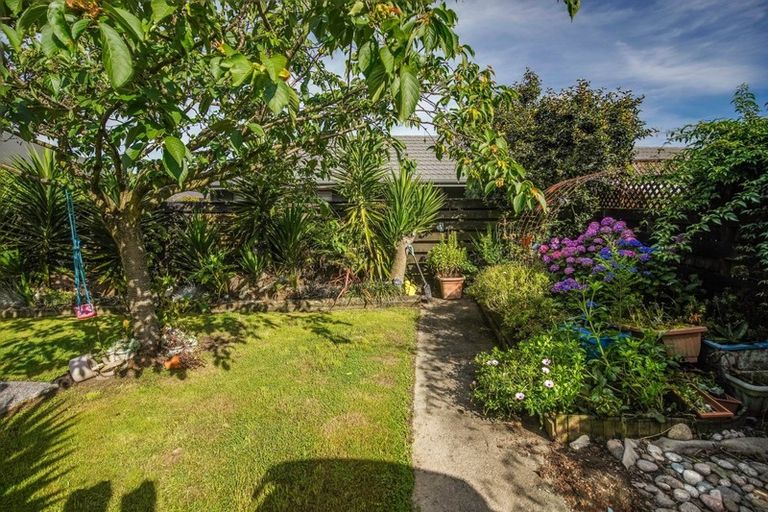 Photo of property in 2/51 Fergusson Street, Stoke, Nelson, 7011