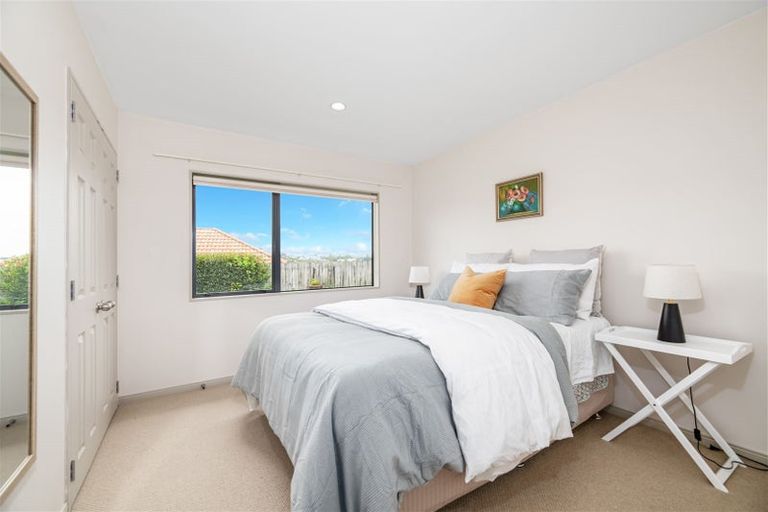 Photo of property in 6 Leafield Crescent, Henderson, Auckland, 0612