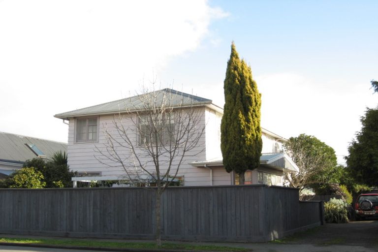 Photo of property in 2/1033 Colombo Street, St Albans, Christchurch, 8014