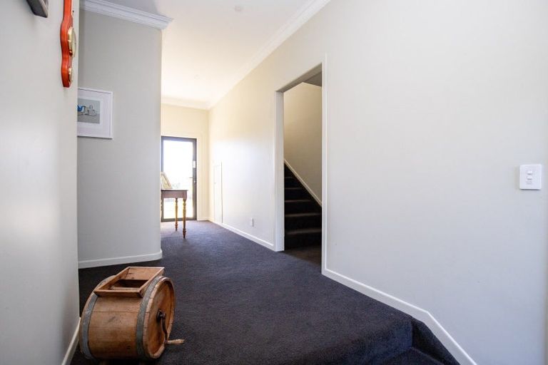 Photo of property in 3 Mcquarrie Place, Ngatea, 3503