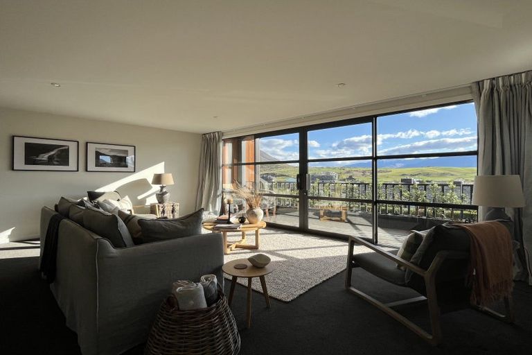 Photo of property in 29a Rannoch Drive, Jacks Point, Queenstown, 9371