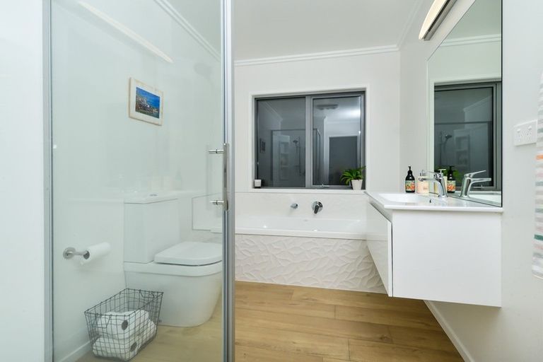 Photo of property in 13 Mccorquindale Drive, Flagstaff, Hamilton, 3210