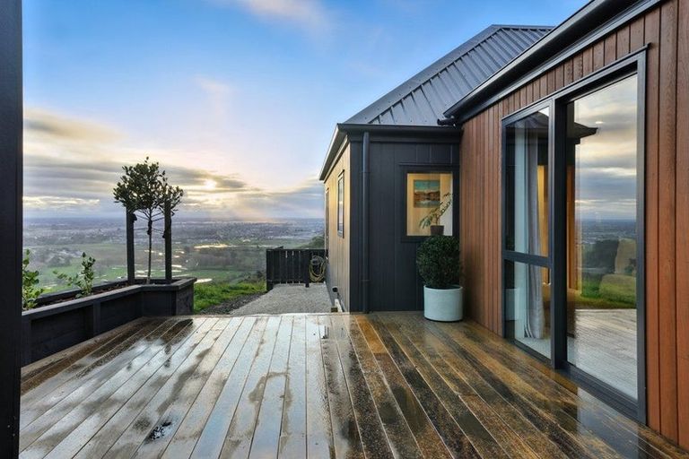 Photo of property in 1 Eaglesfield Close, Westmorland, Christchurch, 8025