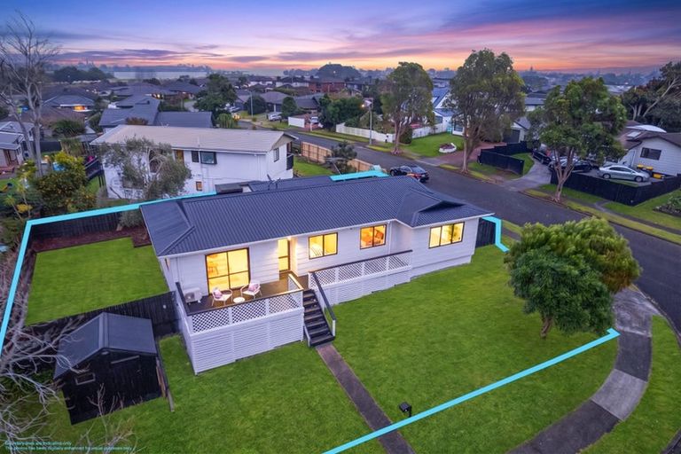 Photo of property in 1 Dalmahoy Place, Wattle Downs, Auckland, 2103