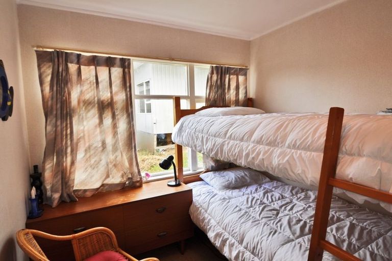 Photo of property in 11 Hillside Crescent, Leigh, 0985