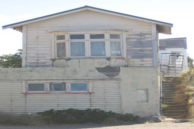 Photo of property in 56 Lyall Parade, Lyall Bay, Wellington, 6022