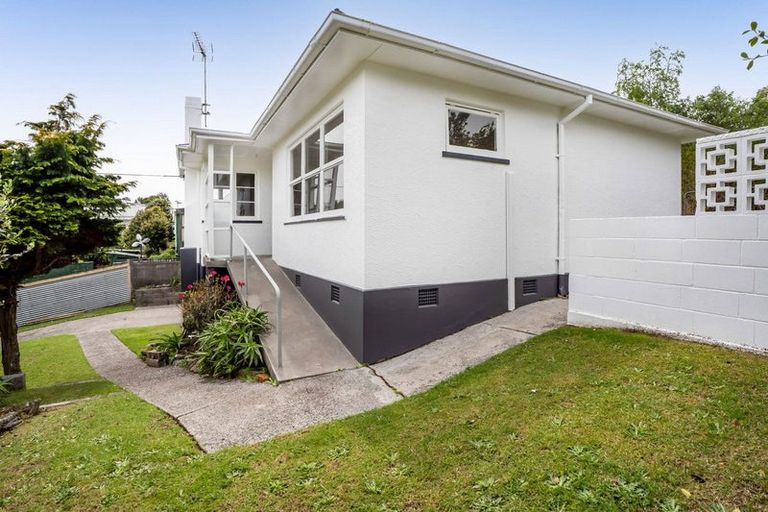 Photo of property in 19a Lorna Street, Lynmouth, New Plymouth, 4310