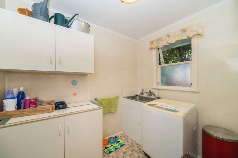 Photo of property in 10 Henare Street, West End, Palmerston North, 4412