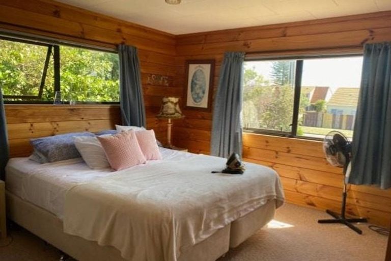 Photo of property in 91 Charles Street, Westshore, Napier, 4110