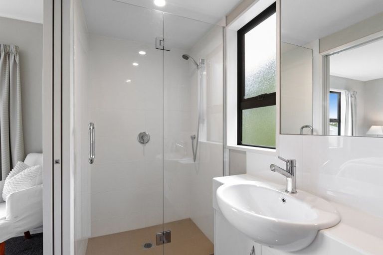 Photo of property in 5c Rex Street, Riccarton, Christchurch, 8041