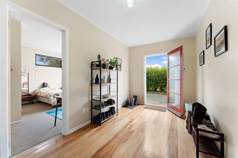 Photo of property in 33 Hamilton Road, Waimauku, 0881