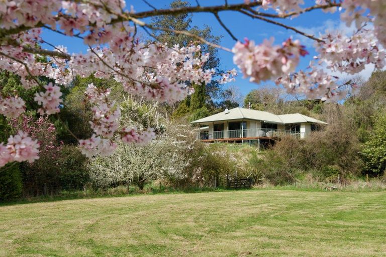 Photo of property in 916 Waiwhero Road, Ngatimoti, Motueka, 7196