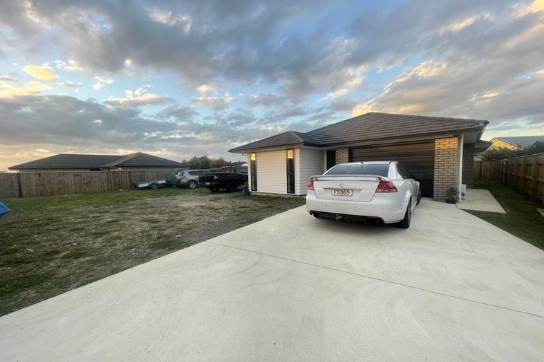 Photo of property in 76 Hinemoa Street, Levin, 5510