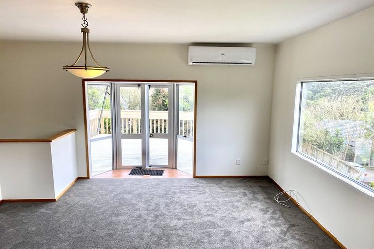 Photo of property in 88 Spinella Drive, Bayview, Auckland, 0629