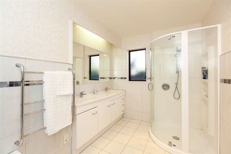 Photo of property in 88 Matatua Road, Raumati Beach, Paraparaumu, 5032