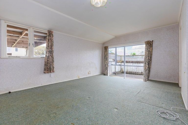 Photo of property in 5 Birchlea Rise, Goodwood Heights, Auckland, 2105