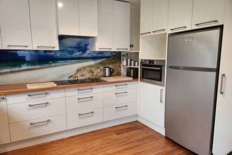 Photo of property in 192 Lake Road, Belmont, Auckland, 0622