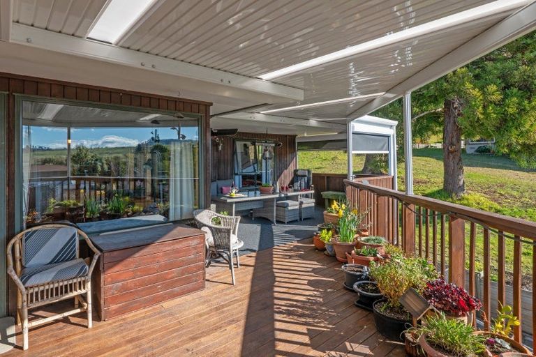 Photo of property in 13 Cherry Lane, Acacia Bay, Taupo, 3330