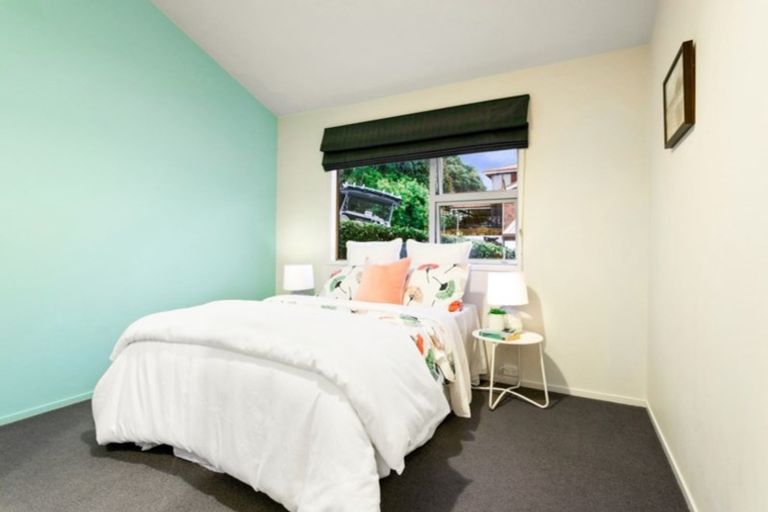 Photo of property in 23 Mayfair Crescent, Mairangi Bay, Auckland, 0630